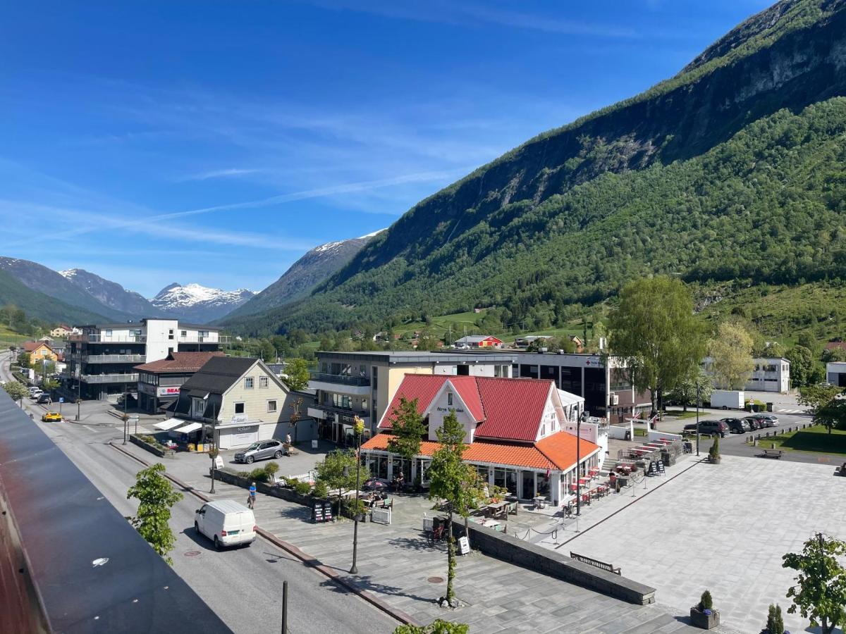 Stryn House - Hotel & Apartments Dış mekan fotoğraf
