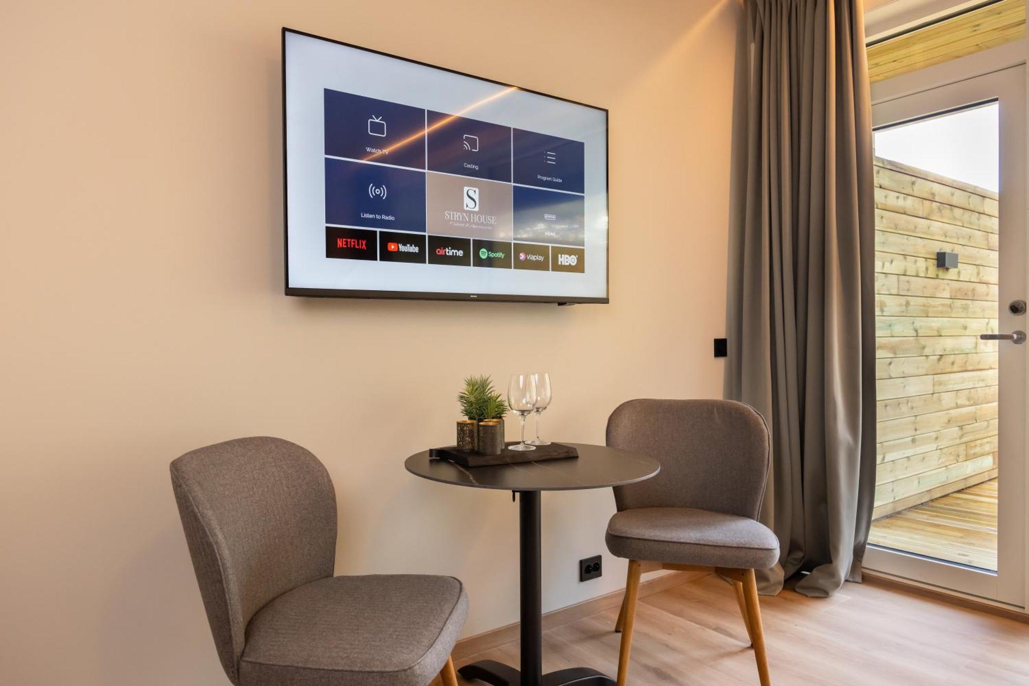 Stryn House - Hotel & Apartments Dış mekan fotoğraf